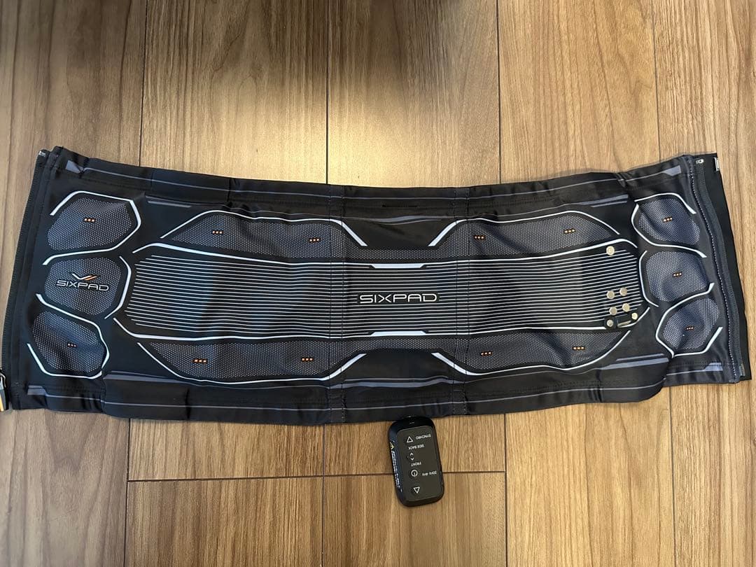 SIXPAD EMS腹筋ベルト　sサイズ シックスパッド（SIXPAD）（メンズ、レディース）コアベルト2 Sサイズ