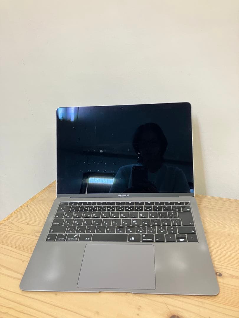 MacBook Air (Mid 2019)ジャンク品扱い