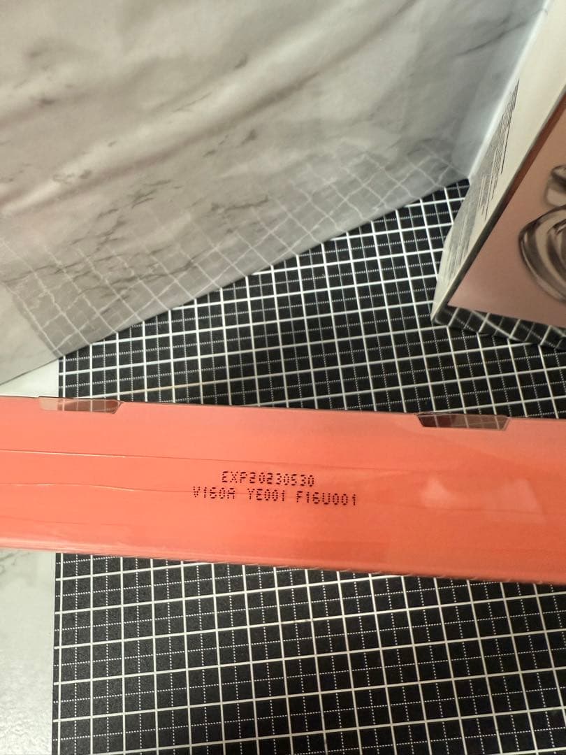 定価の半額以下！新品未開封コスメ8点まとめ売り！激安