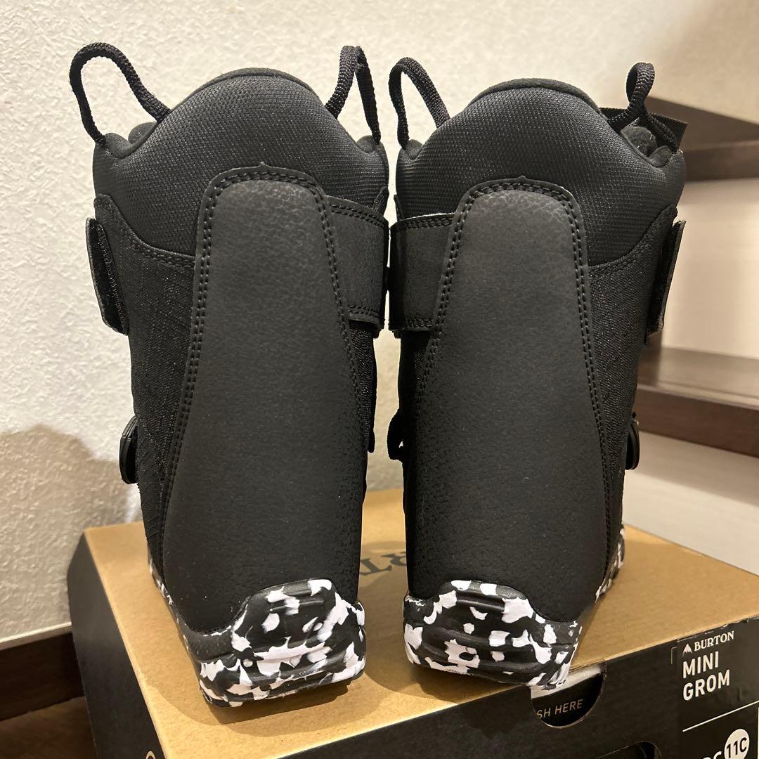 《mao》BURTON スノーボードブーツ 11c