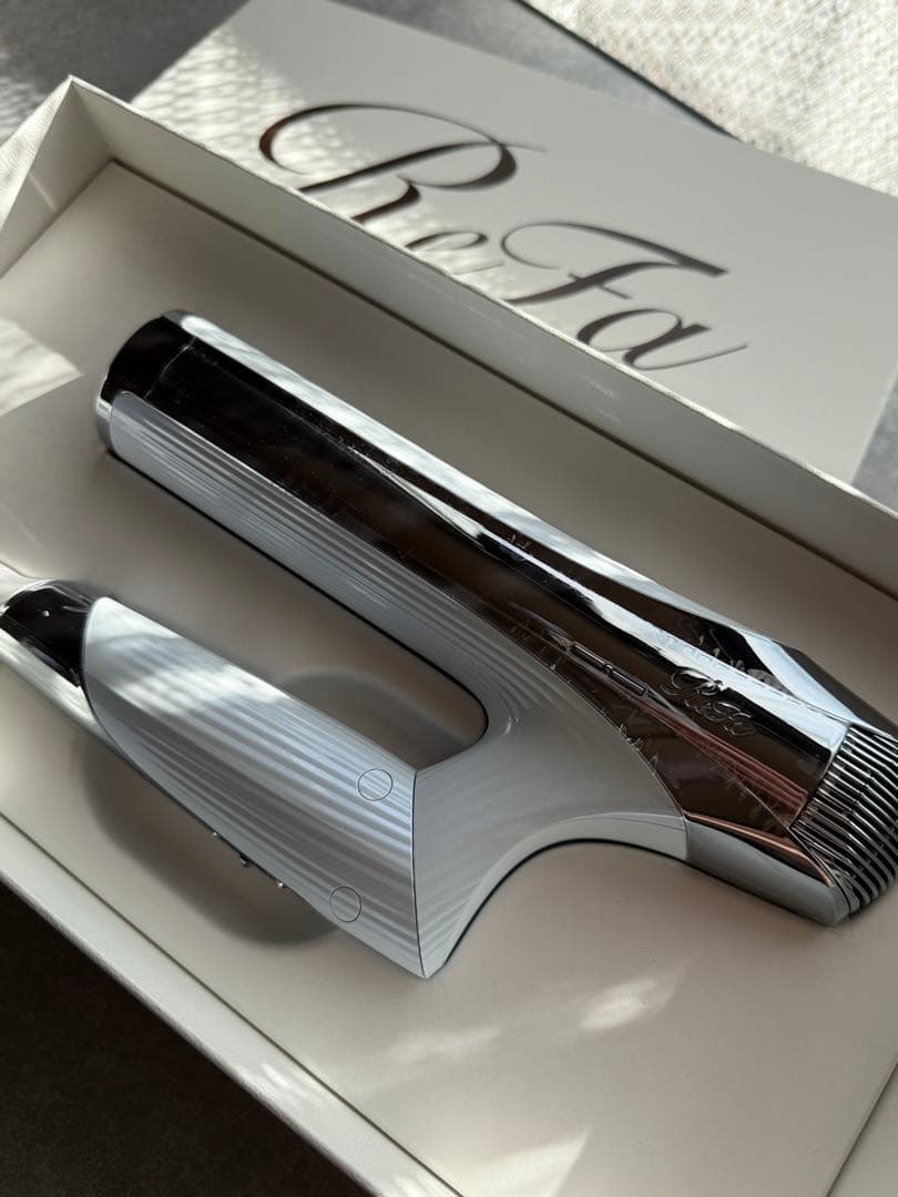 2024年製新品未使用ReFa リファ ビューテックドライヤースマートWホワイト リファビューテック ドライヤースマート | ドライヤー | ReFa（リファ