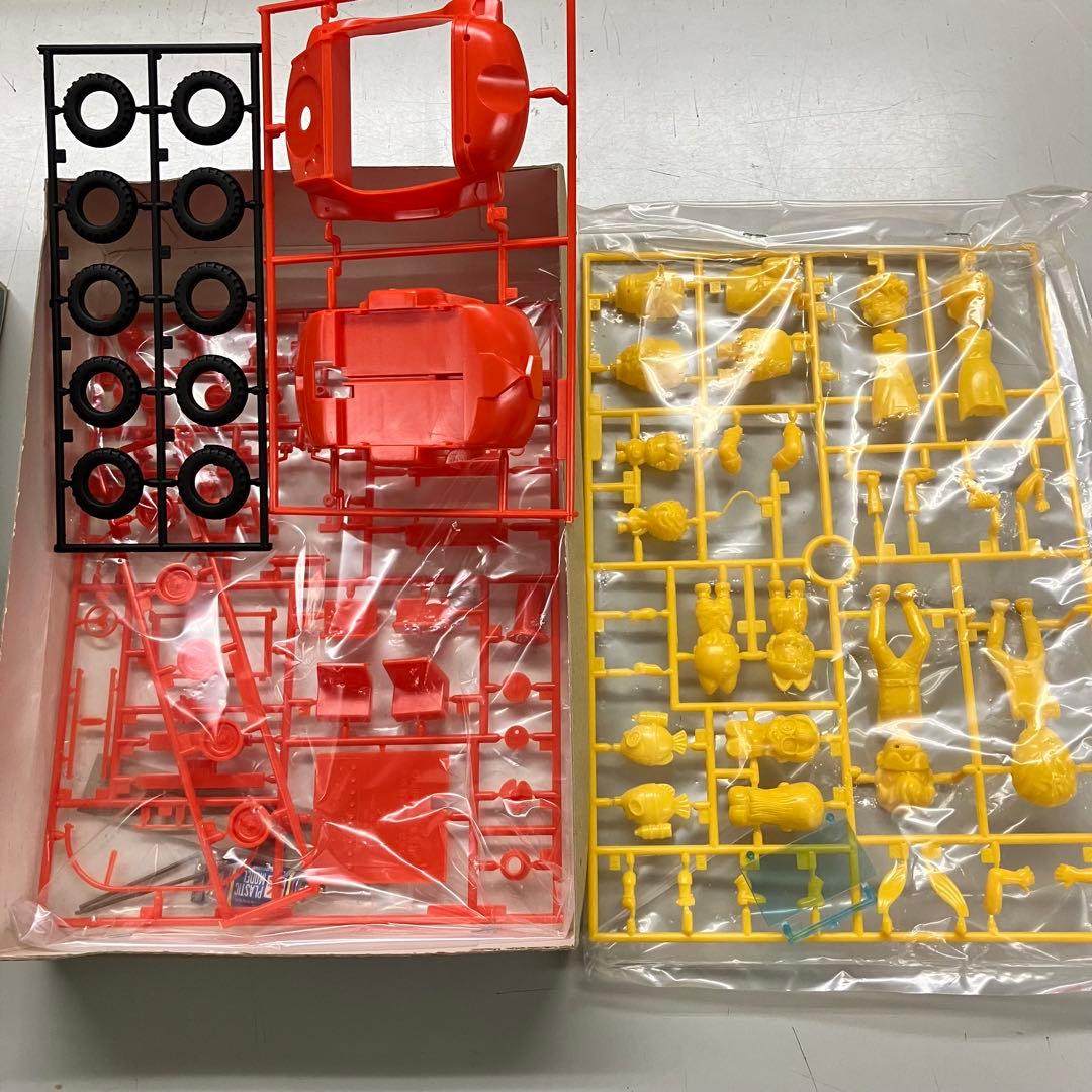 未組立】Dr.スランプ アラレちゃん わいわいワーゲン プラモデル