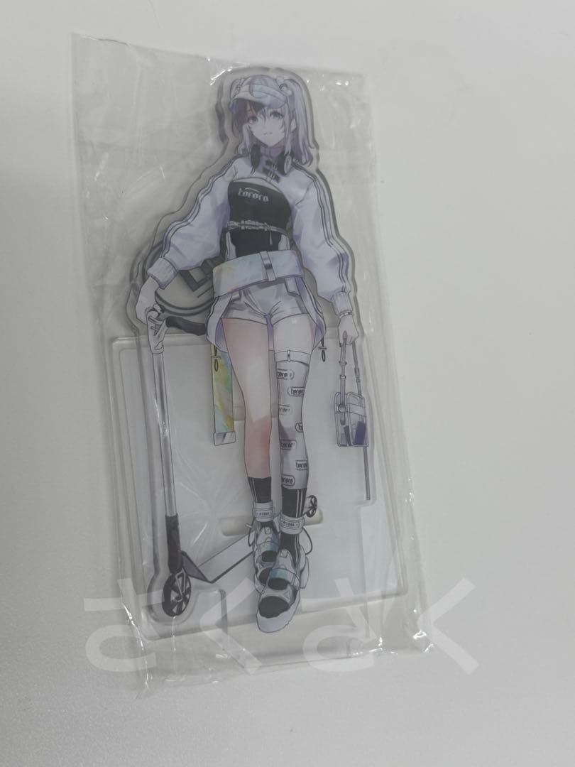 猫麦とろろ x SNKRDUNK 5周年記念アクリルスタンド B ホワイト - メルカリ