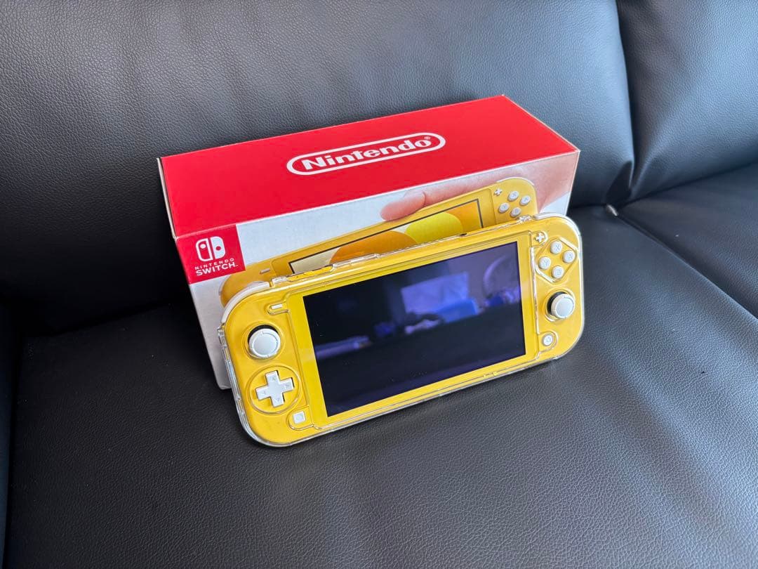 【美品】Nintendo Switch Lite イエロー 本体　保証付き 新品任天堂 Nintendo Switch Lite イエロー 4902370542936 ライト 本体