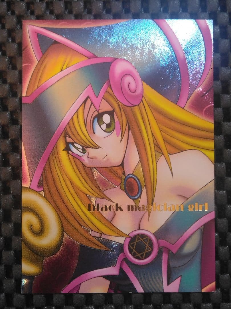 タ*き様 遊戯王　DDM特典　ブラック・マジシャン・ガール　レリーフ　ピンク　文 参考価格】遊戯王OCG GBA DDM 特典 ブラック・マジシャン・ガール