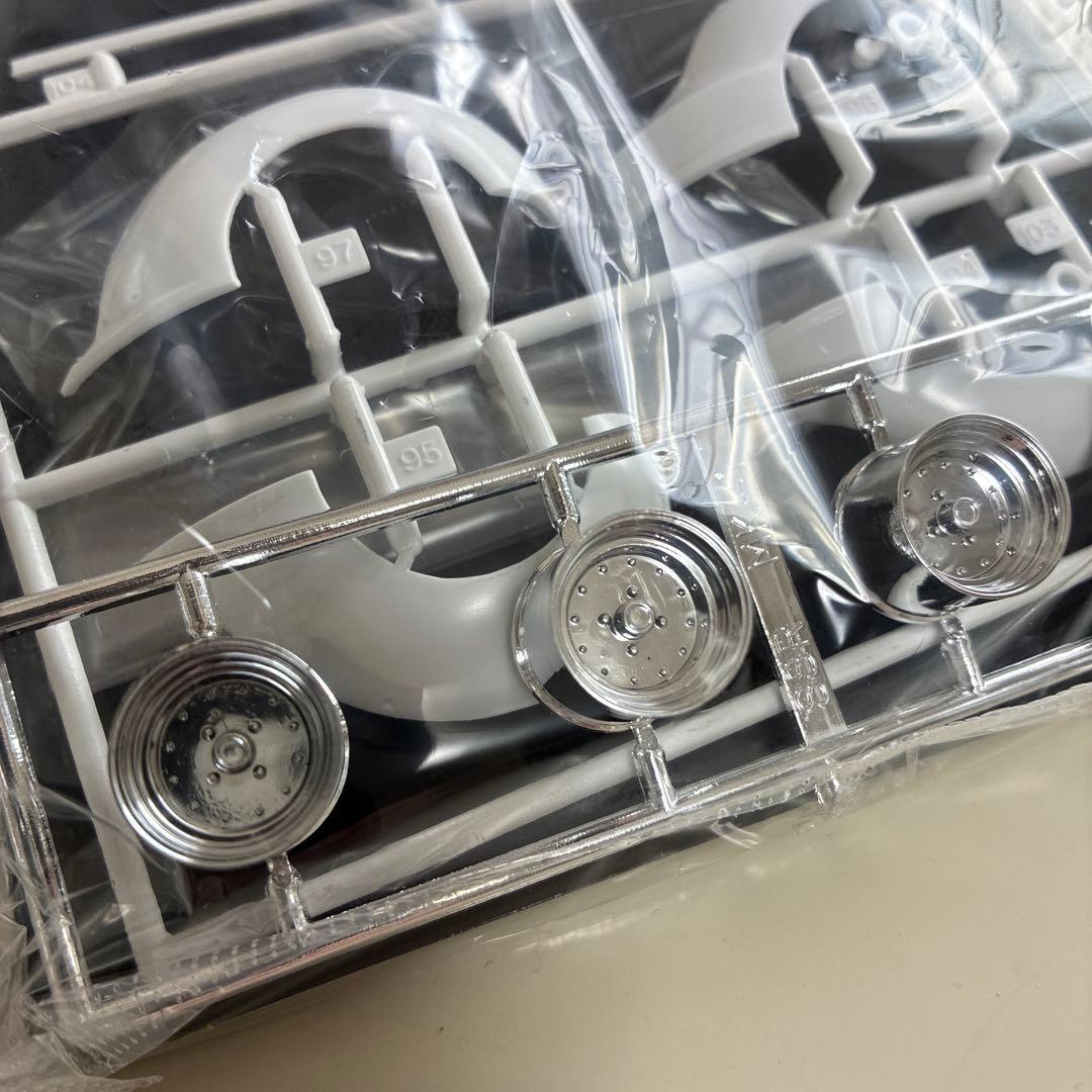 アオシマ 1/24 オールドレーサーパーツシリーズ レーシングフェンダー