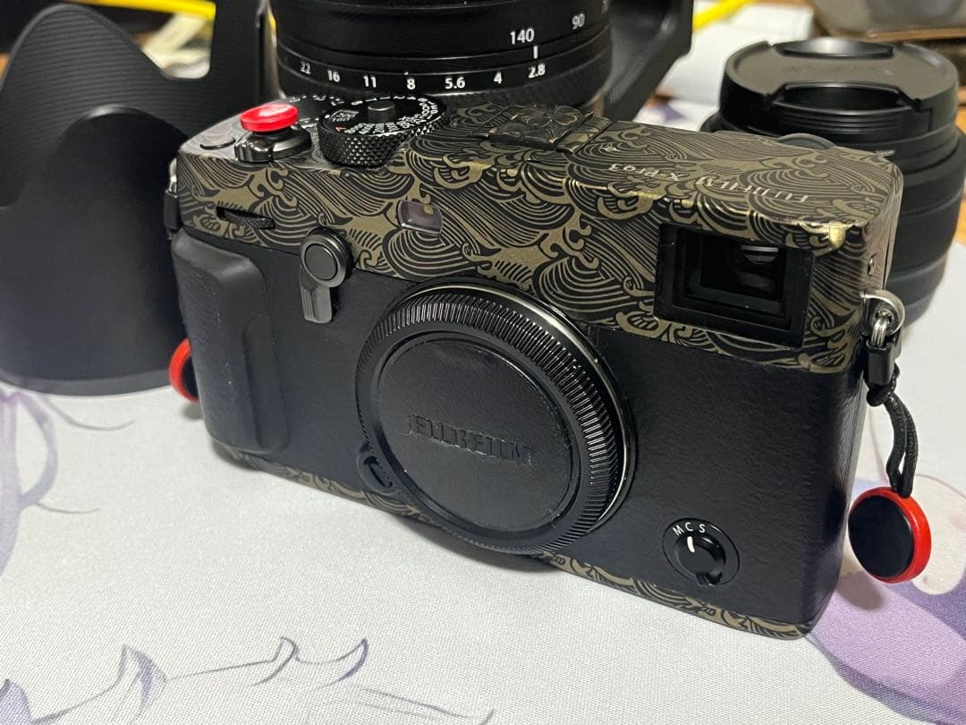 しろくろ君専用Fujiflim X-pro3 DRブラック ブラックに見えたりシャンパンゴールドに見えたり。X-Pro3のDRブラック