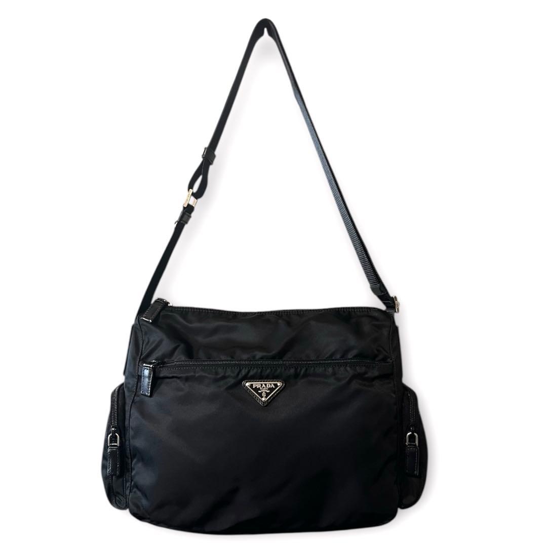 まりっぺ様【極美品】PRADA VELA ショルダーバッグ　三角プレート PRADA（プラダ） 極 美品 三角ロゴ プレート 金具 テスート ナイロン