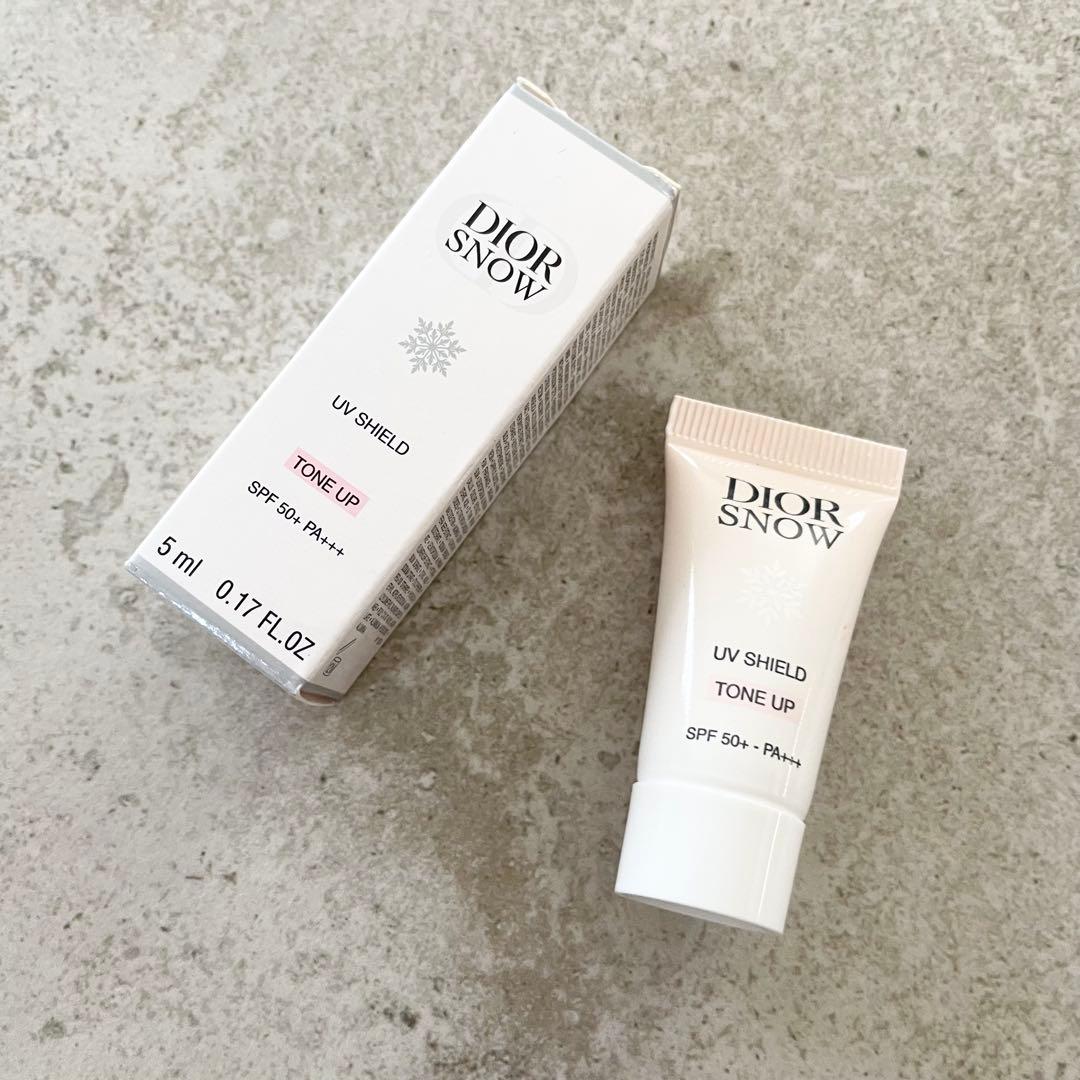 ディオール／スノーUVシールドトーンアップ50+ 5ml ミニ 日焼け止め