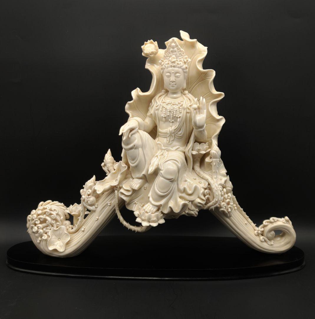 白磁觀音像 何朝宗 置物 File:德化窑白釉“何朝宗”款观音像.JPG - Wikimedia Commons