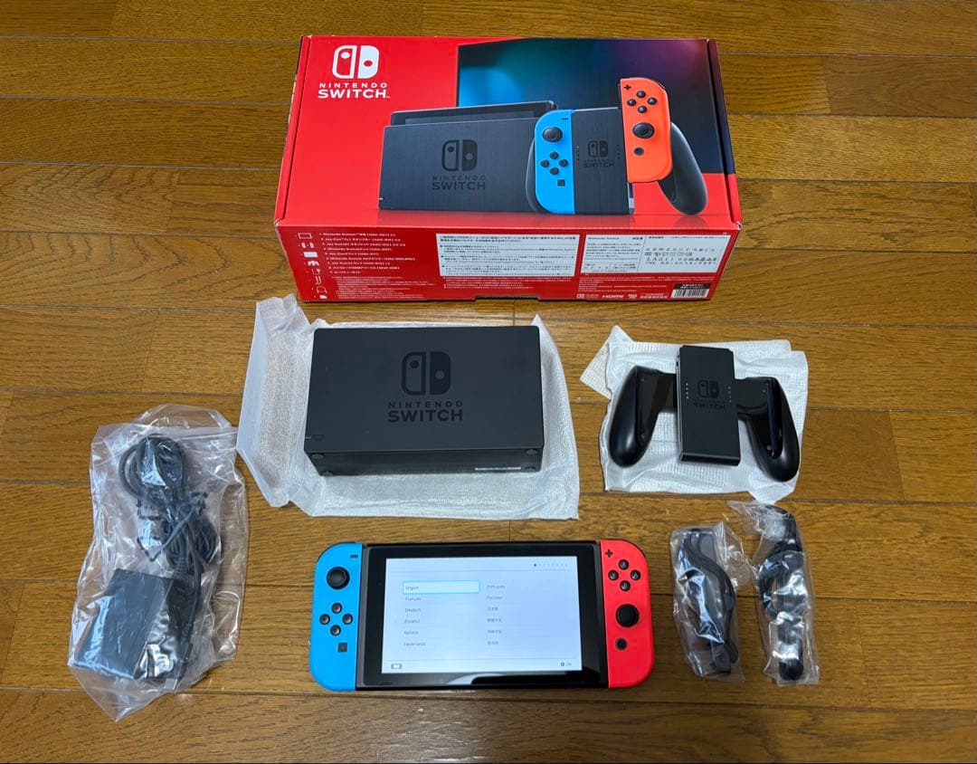 【新型箱付き】ニンテンドースイッチ　本体　付属品完備　ネオンカラー　付属品完備 任天堂（Nintendo） Nintendo Switch 2022年発売モデル(ネオンブルー