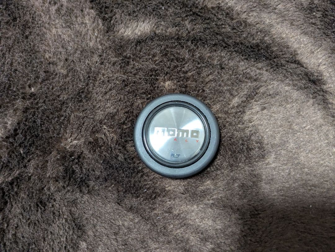 MOMO /コンペティションエボ☆販売終了モデル ☆美品　32パイ　☆最終値下げ