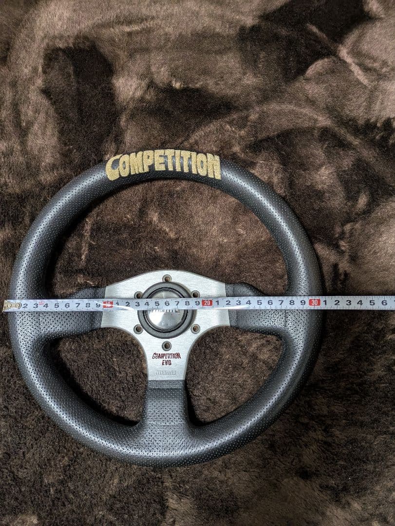 MOMO /コンペティションエボ☆販売終了モデル ☆美品　32パイ　☆最終値下げ