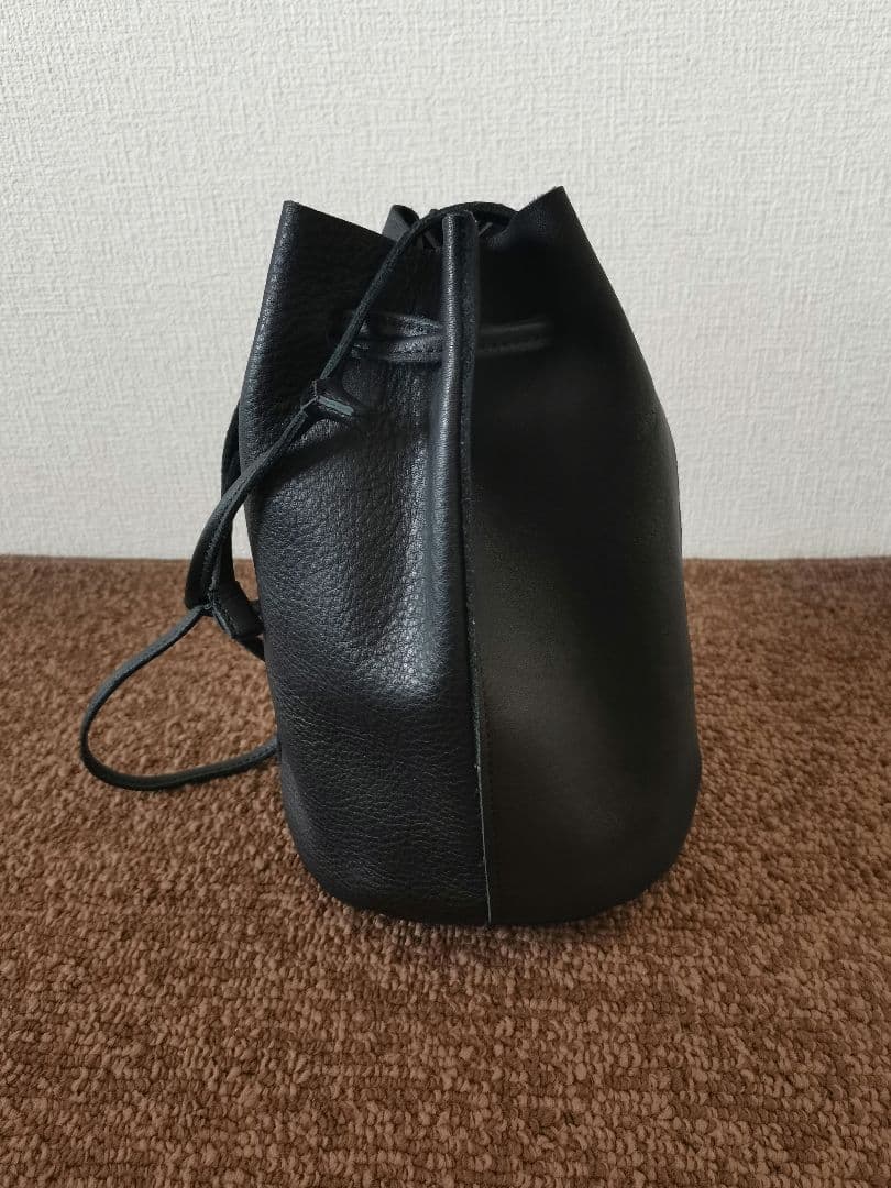 CONFECT バレンシアレザー巾着バッグ - メルカリ