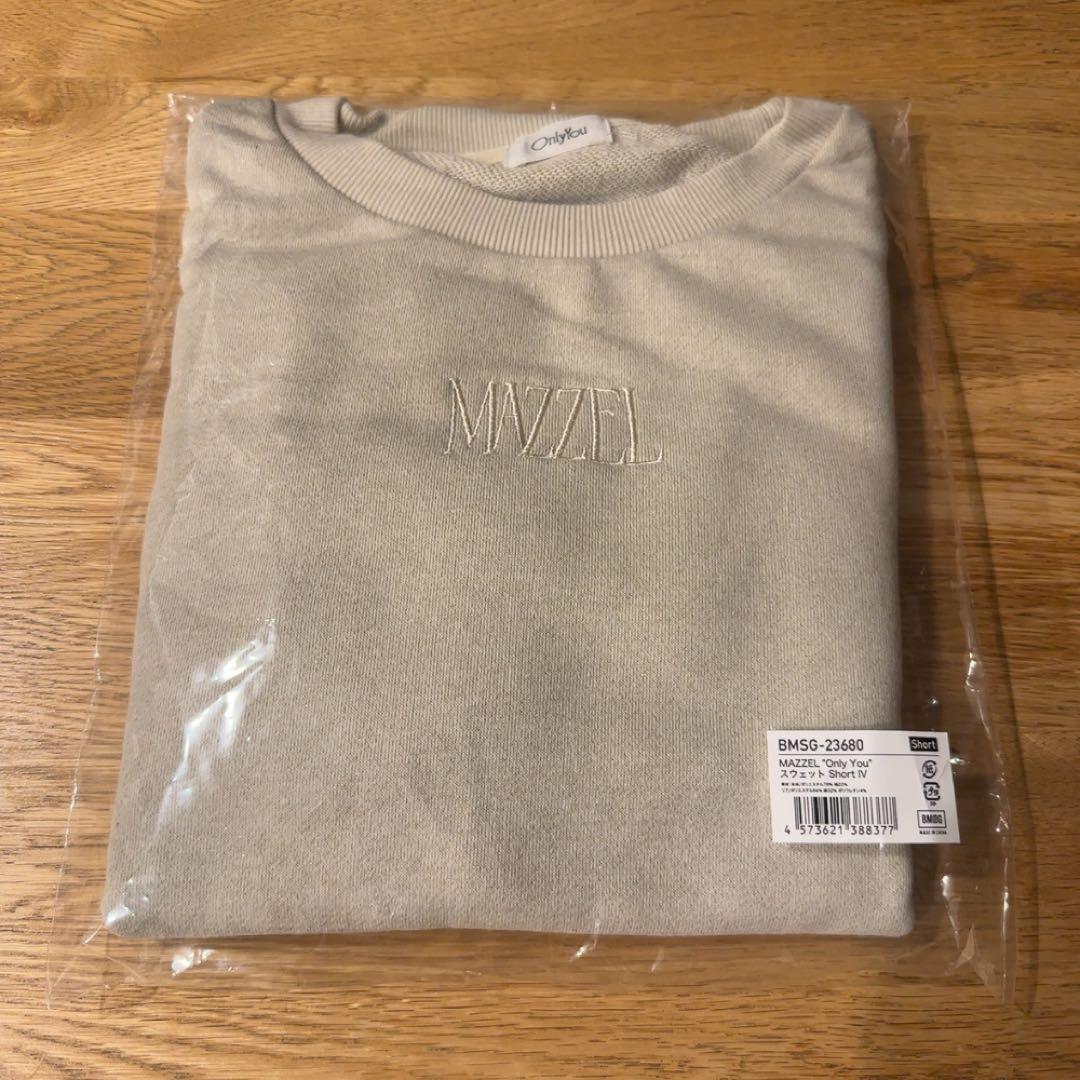 MAZZEL スウェット　ショート　アイボリー セール】 ◎ショート丈スウェット（ブラック/ピンク/ブラウン/キナリ