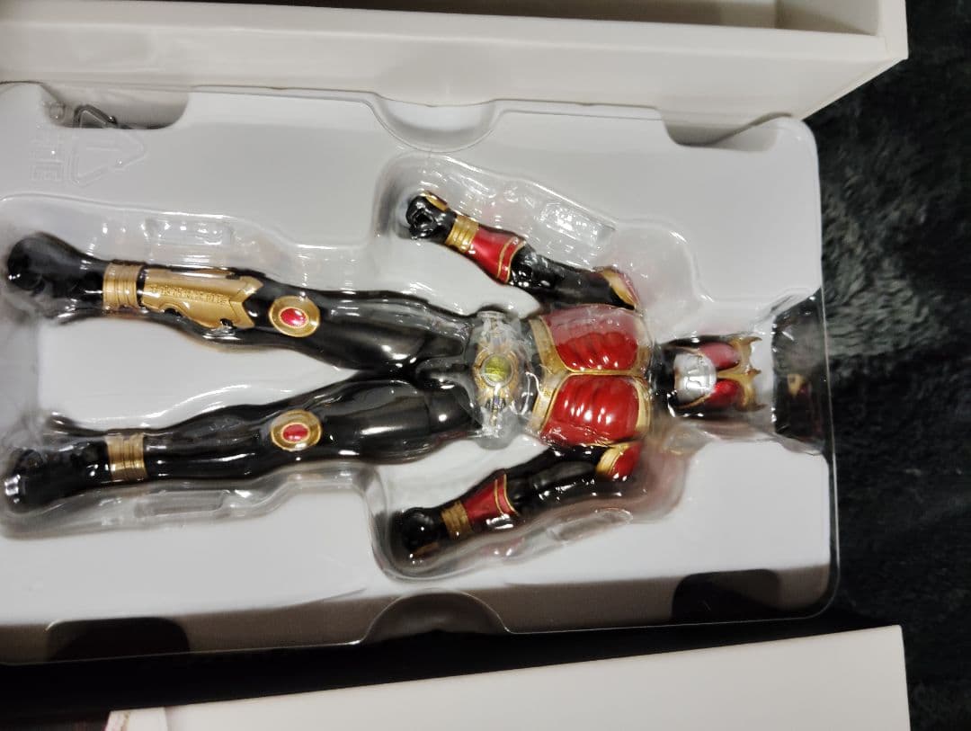 S.H.Figuarts（真骨彫製法） 仮面ライダークウガ ライジングマイティ