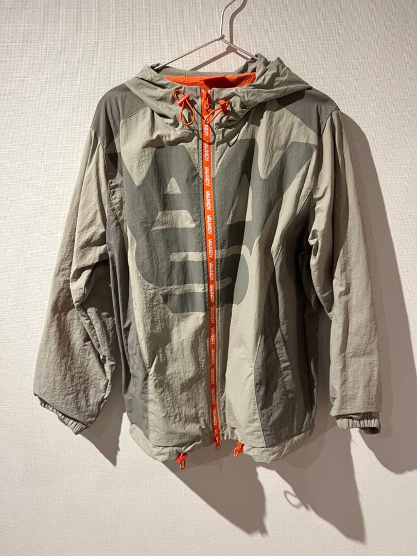 ジャケット・アウター Vaundy VAWS Logo Jumper 商品詳細ページ | Vaundy ONLINE STORE | VAWS Logo Hoodie [White]