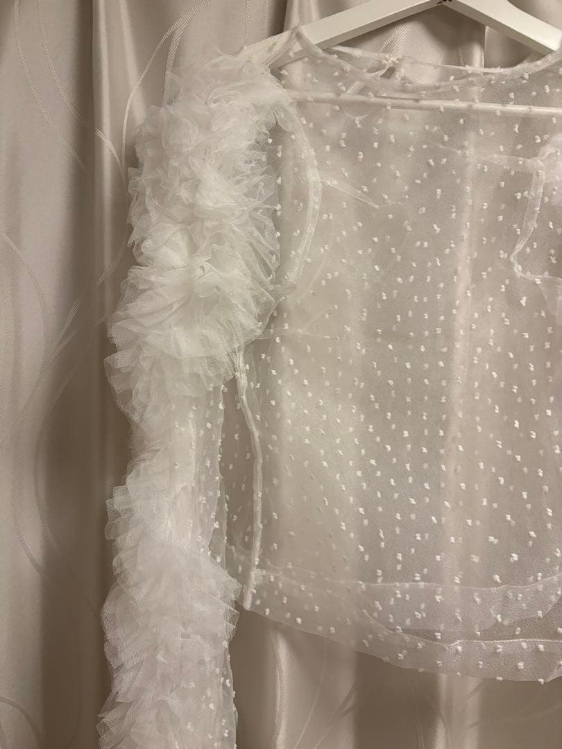 Bibiy. CAMILLE SHEER TOP WHITE 新品 - メルカリ