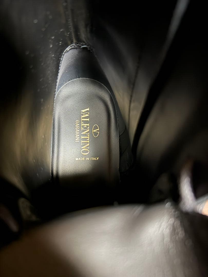 新品未使用 VALENTINO ヴァレンティノコンバットブーツ EU43 - メルカリ
