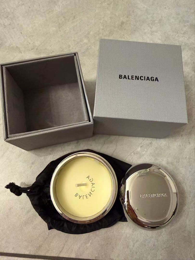 BALENCIAGA TRAVEL キャンドル で シルバー