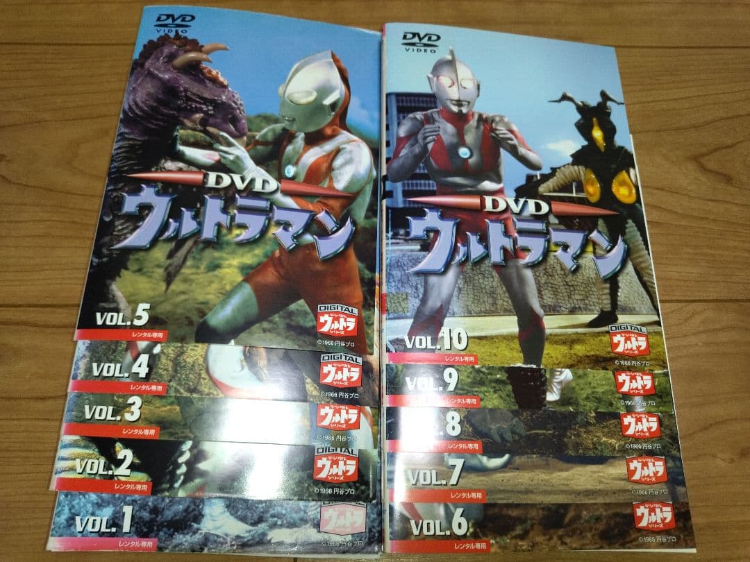 レンタル落ち！ウルトラマン DVD 全10巻セット！ S*N様 レンタル落ち！ウルトラマン DVD 全10巻セット！ - メルカリ