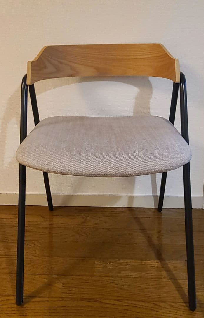 ウニコ　ELEMT(エレムト)　チェア アイアン ナチュラル unico(ウニコ)のELEMT(エレムト)シリーズのダイニングチェアー