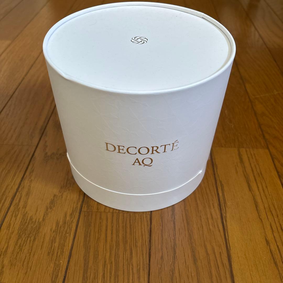 コスメデコルテ　ラディアンスコフレ 2024xmas0826-94-640x640.jpg