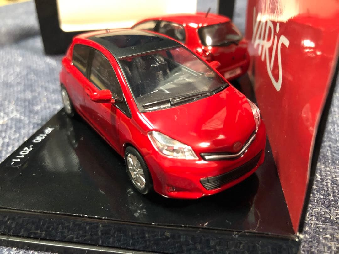 1/43 カスタム トヨタ ヤリス NCP9(2代目) XP130(3代目) 赤 - メルカリ