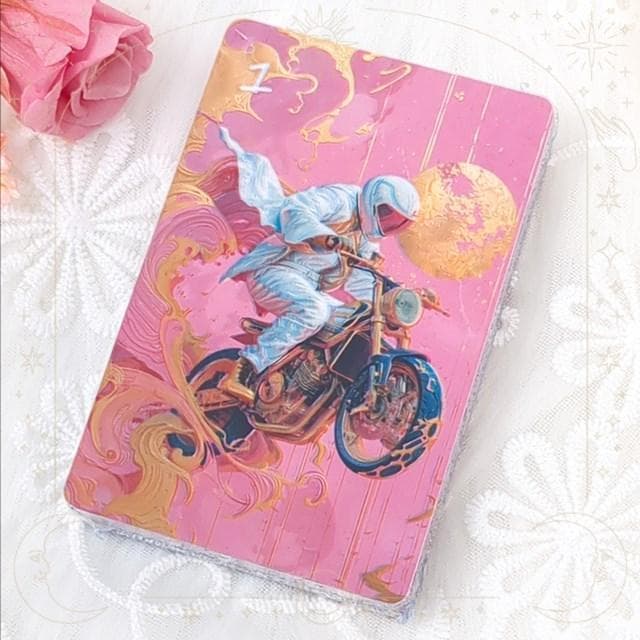 入手困難な海外デッキ✨可愛く美しい夢のような情景を描いた夢想のルノルマンカード