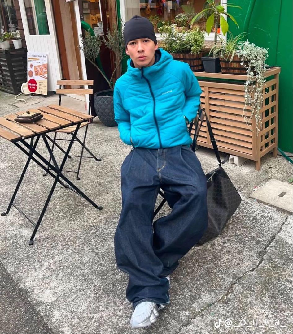 m*u様 mont-bellダウンジャケット 水色 短丈 リバーシブル おーた