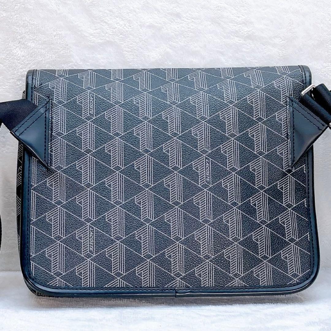 LACOSTE ✨美品✨ラコステ 幾何学模様 ショルダーバッグ フラップ