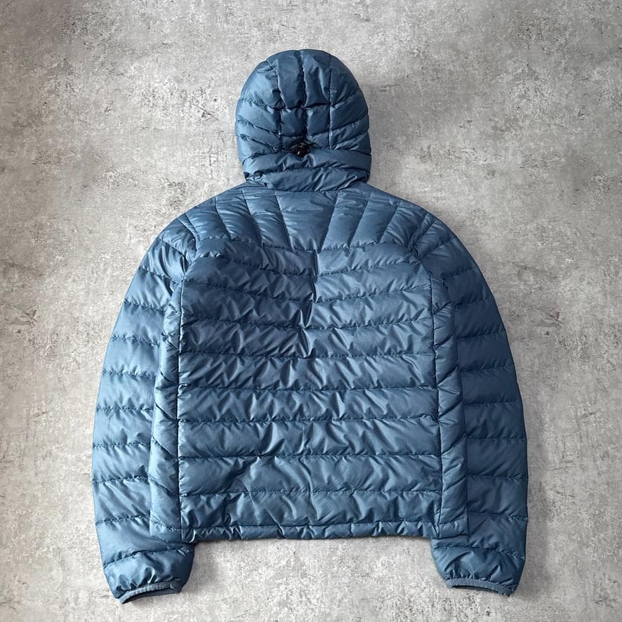 希少 パタゴニア ダウンセーターフーディ プルオーバー アノラック XS