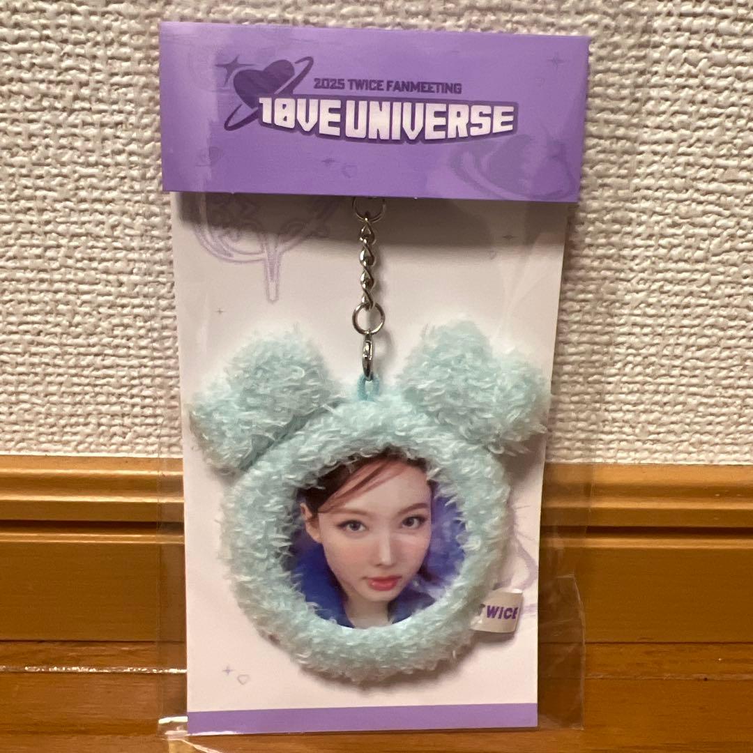 TWICE 10VE UNIVERSE ラブリー 缶バッジ ホルダー ナヨン - メルカリ