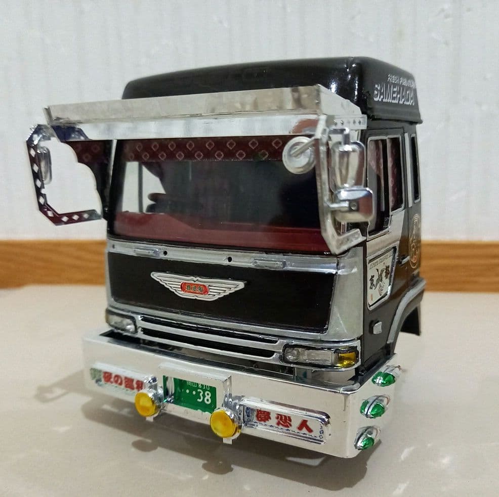 アオシマ1/32 デコトラプラモデル 日野プロフィアキャブ - メルカリ