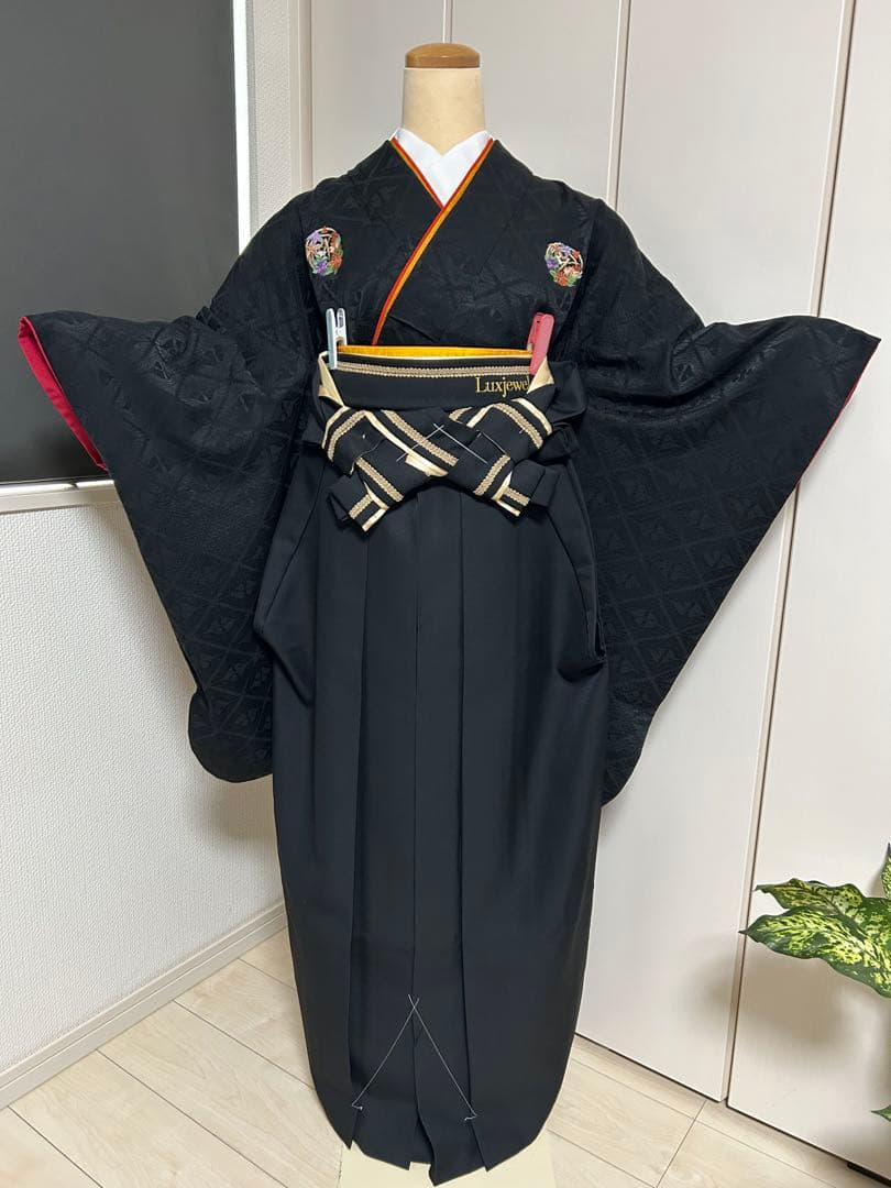 黒の二尺袖振袖レースの付いた袴2点セット トールサイズluxjewel ブランド 黒の二尺袖振袖レースの付いた袴2点セット トールサイズluxjewel