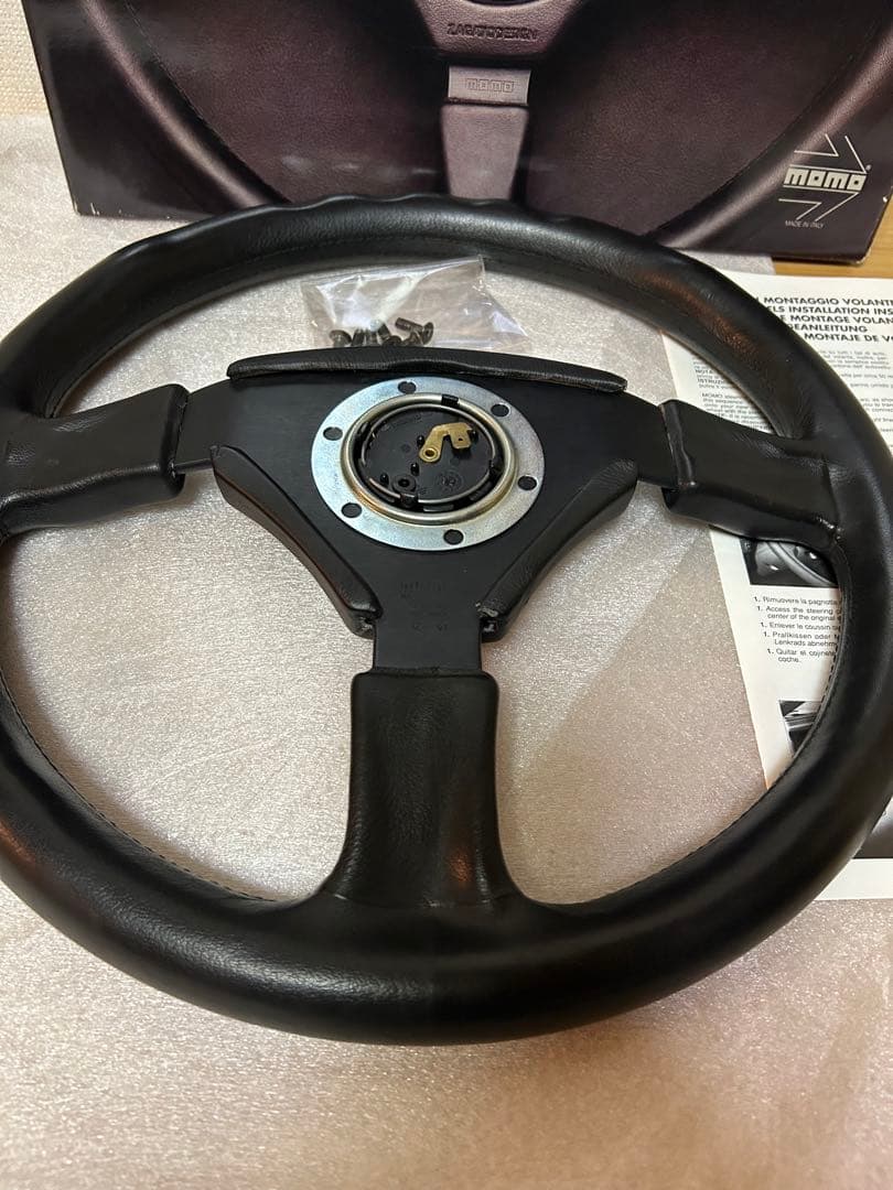 超希少【絶版】MOMO ZAGATO DESIGN モモザガートデザインハンドル