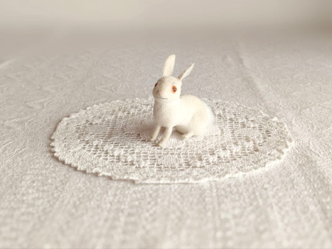 【✳︎toto✳︎さま】vintage ୨୧ 真っ白な 可愛い ウサちゃん