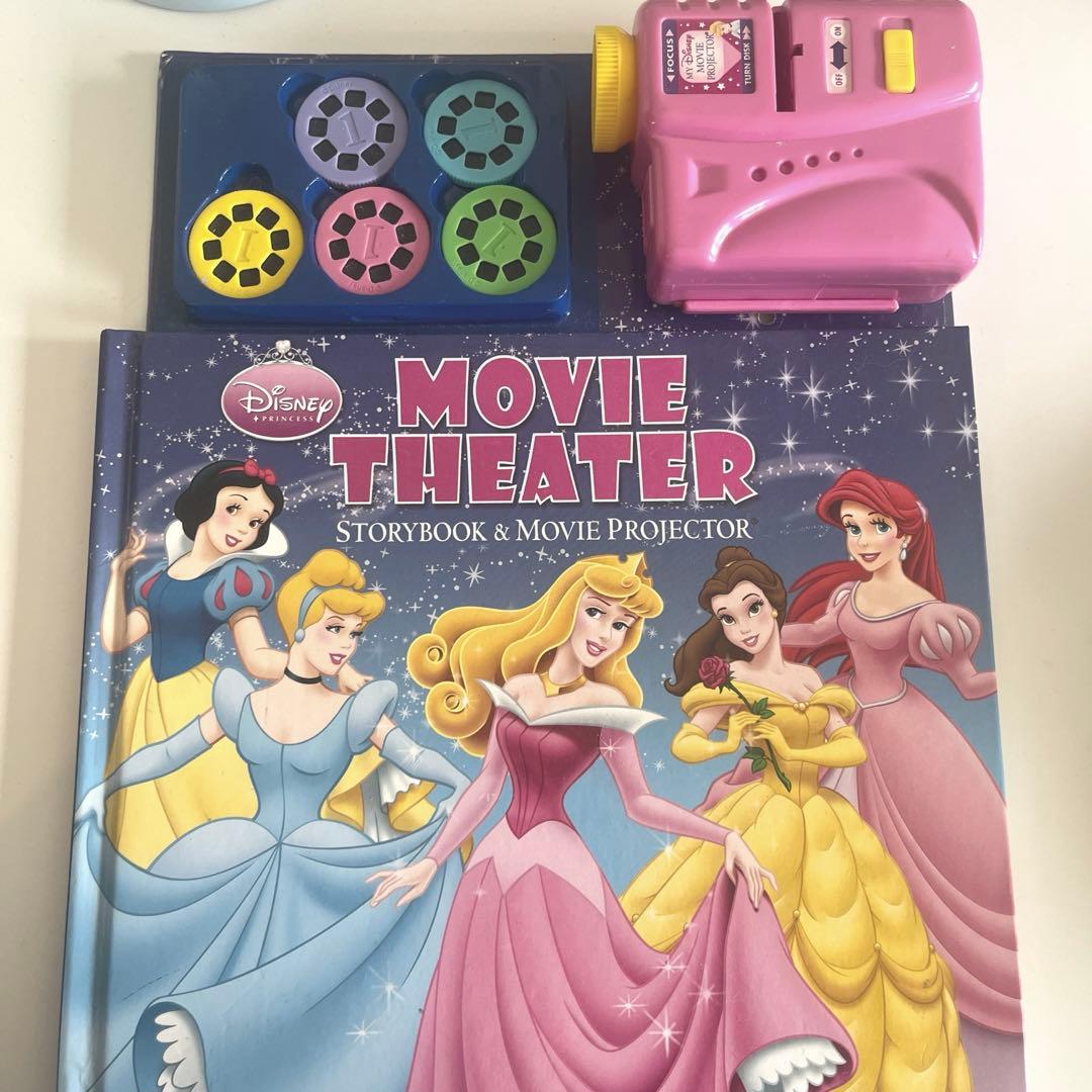 絵本・児童書 Movie Theater storybook&movie projector Amazon.com: Disney Encanto: Movie Theater Storybook & Movie