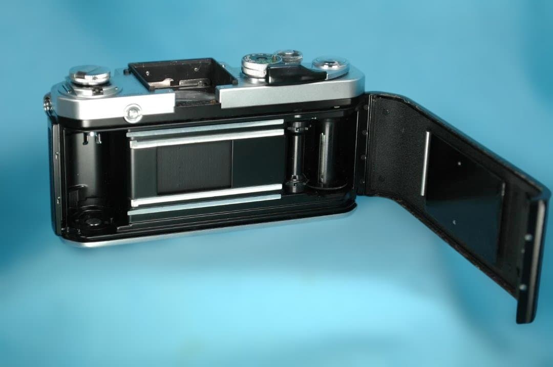 田*中様 Nikon F2 《ジャンク品/ファインダー無》