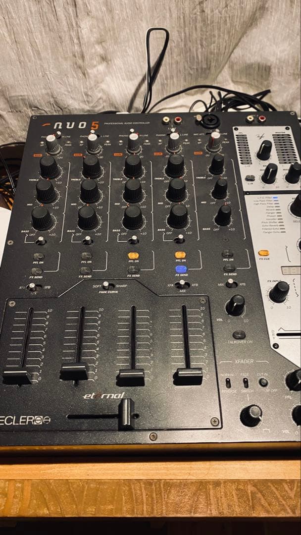 ecler DJ ミキサー ECLER WARM4 DJミキサー 低音増強機能搭載 エクラー | 島村楽器