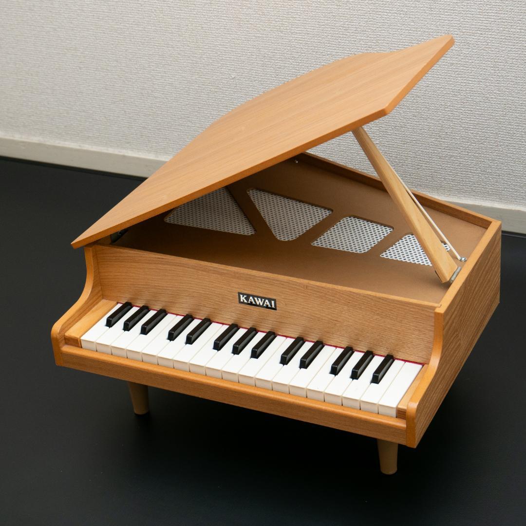 【美品】KAWAI（カワイ）ミニグランドピアノ32鍵 ナチュラル（外箱付） KAWAI カワイ ミニピアノ ナチュラル グランドピアノ 名入れ 楽器玩具