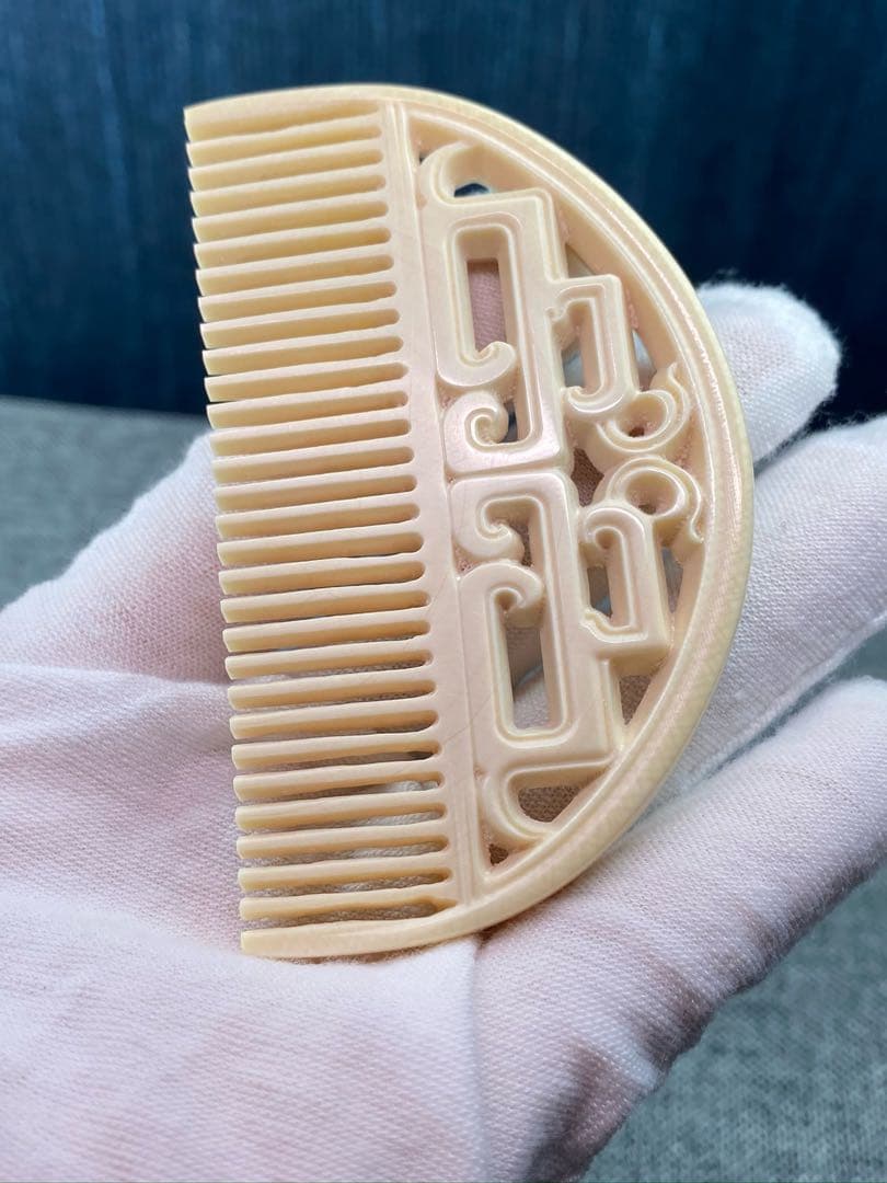 天然マンモス牙美しい手作り彫刻 一櫛百順 髪櫛(23g)