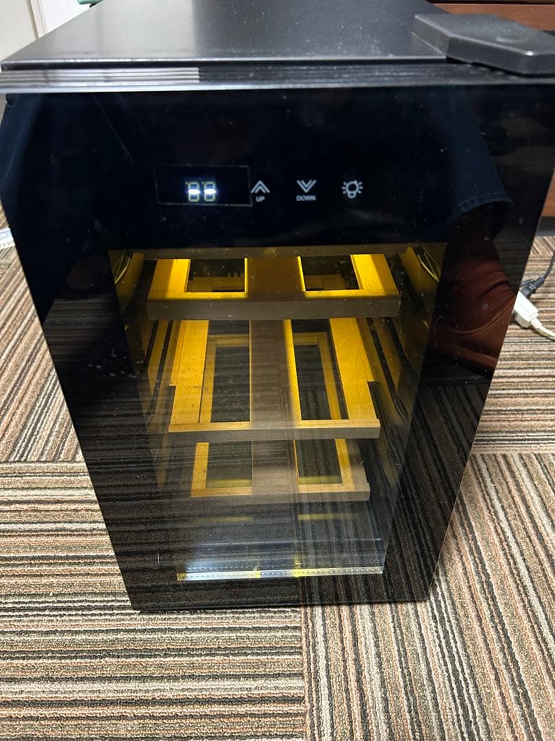 【福田一博】 ワインセラー LED照明付き 8ボルト　BWC-008P 8ボトル BWC-008P | ワインセラー PlusQ（プラスキュー）公式サイト