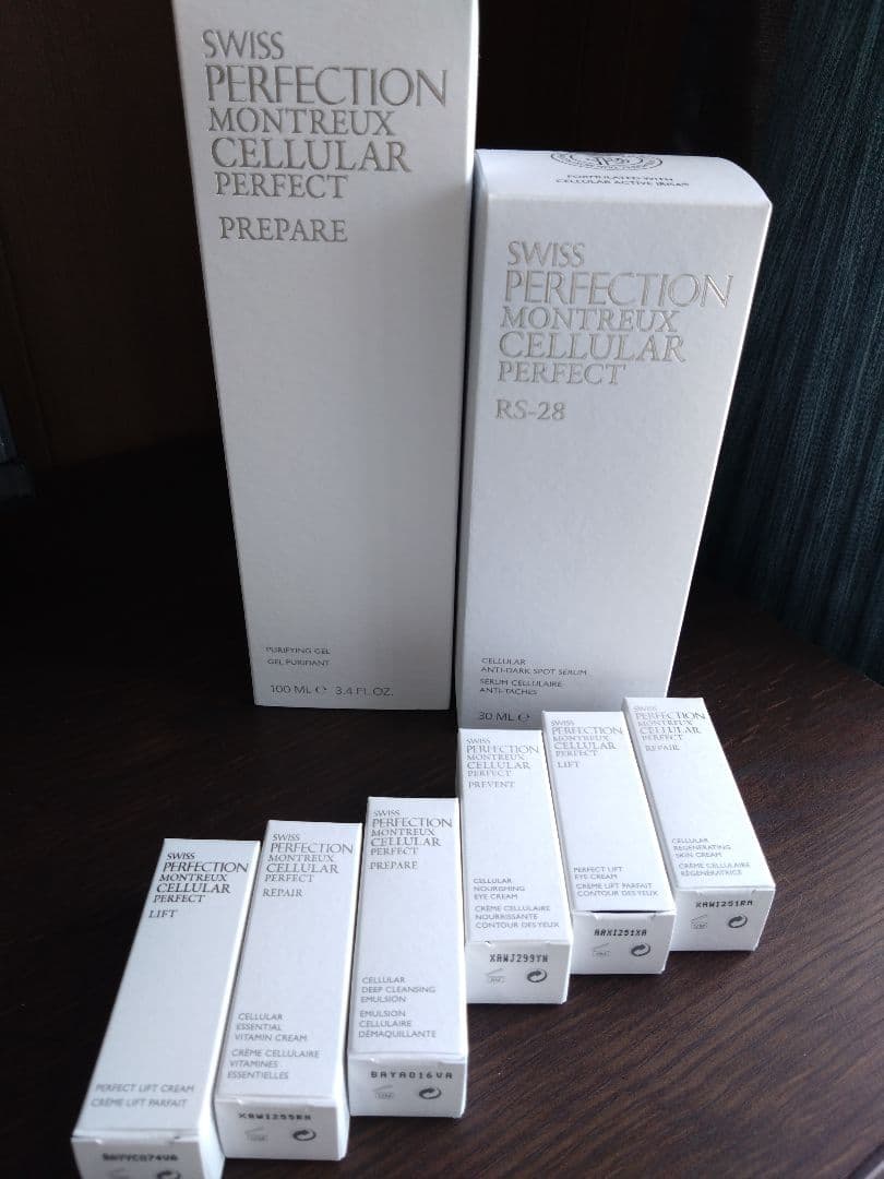 スイス・パーフェクション¥75,000相当半額！ADセラム＆クレンジング＆他6本