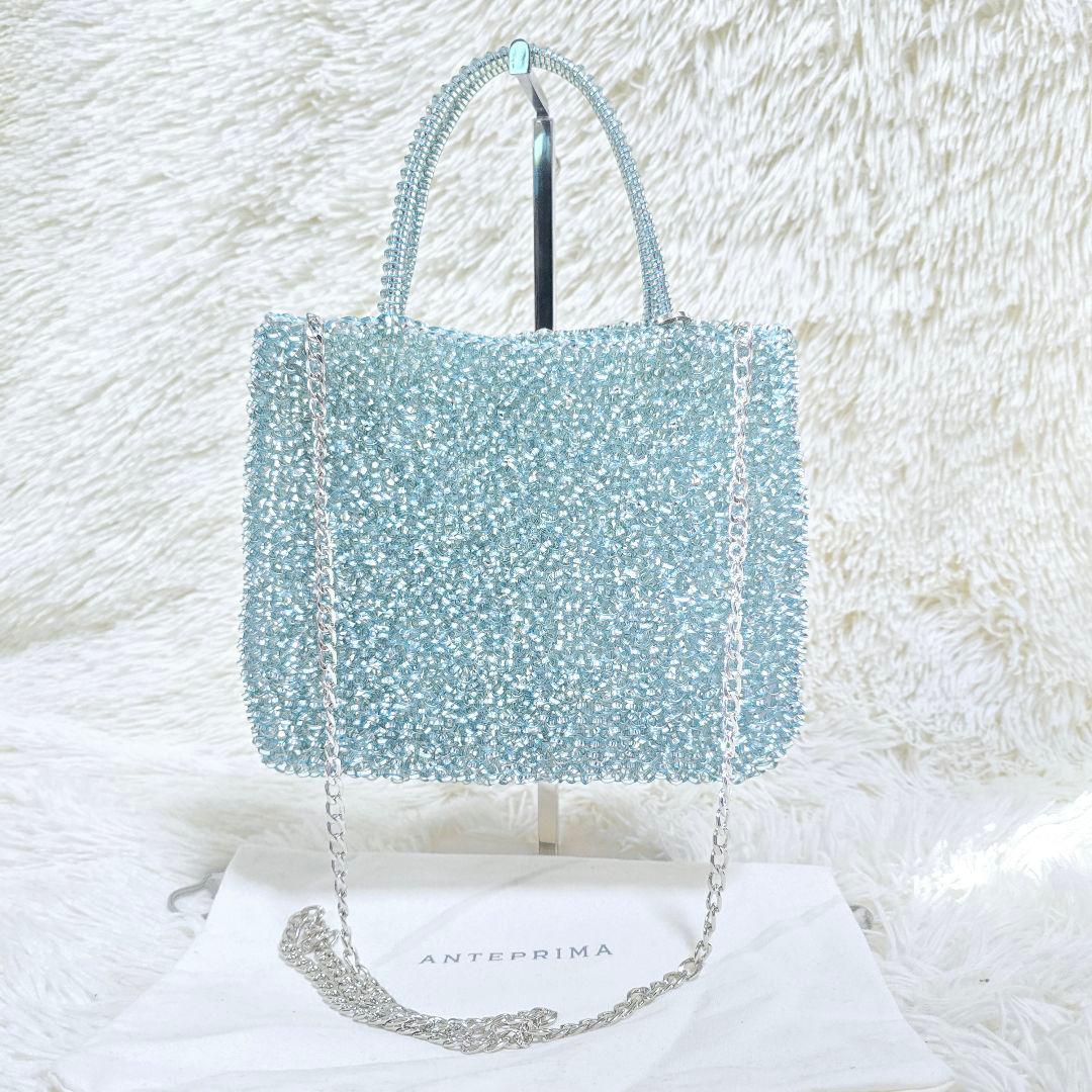 YM様✨アンテプリマ シルバー ブルー ミディアム ショルダーバッグ 斜め掛け「アンテプリマ」のバッグでなんでもない日もきれいめ！ | VERY