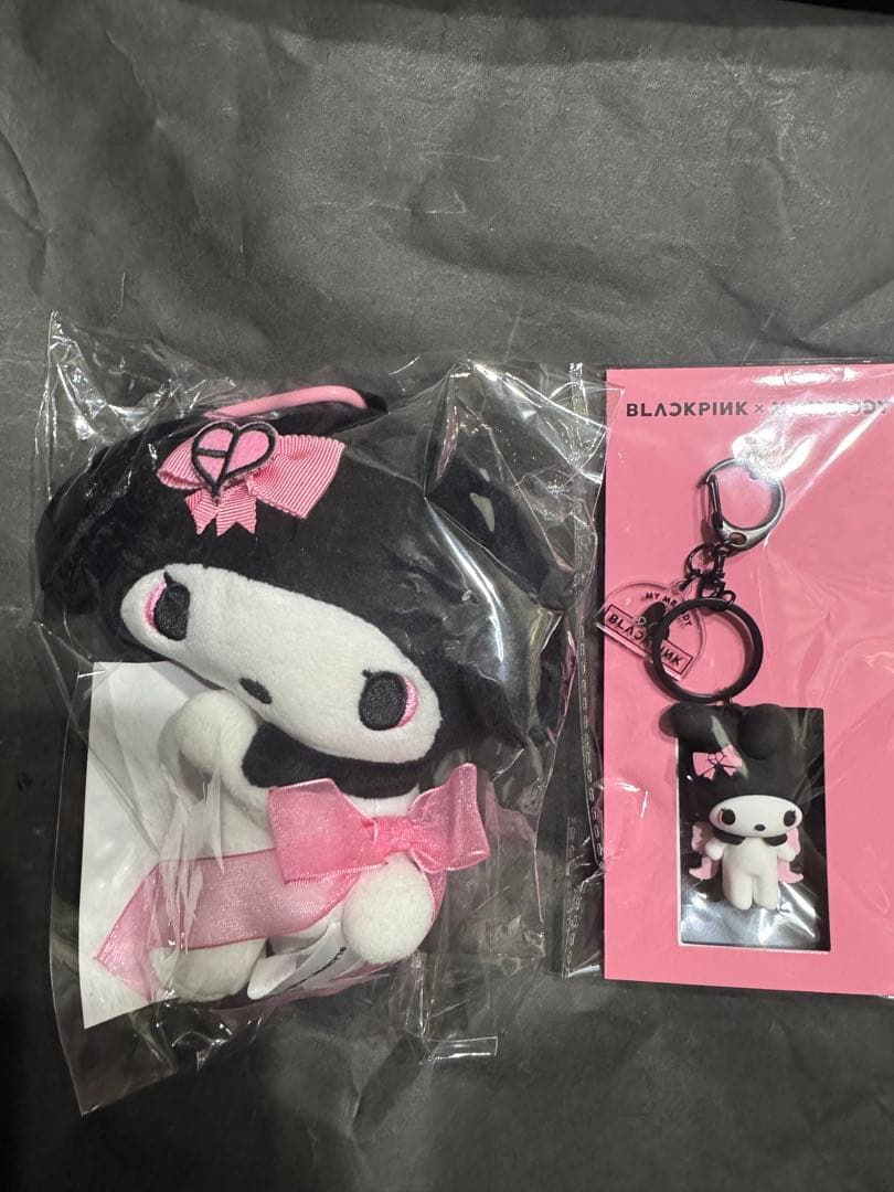 BLACKPINK × My Melody コラボぬいぐるみ3Dラバーキーリング BLACKPINK x MY MELODY マイメロ 3Dラバーキーリング - メルカリ