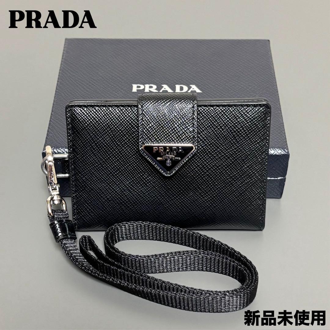 未使用品】PRADA トライアングルロゴ カードケース サフィアーノ 三角