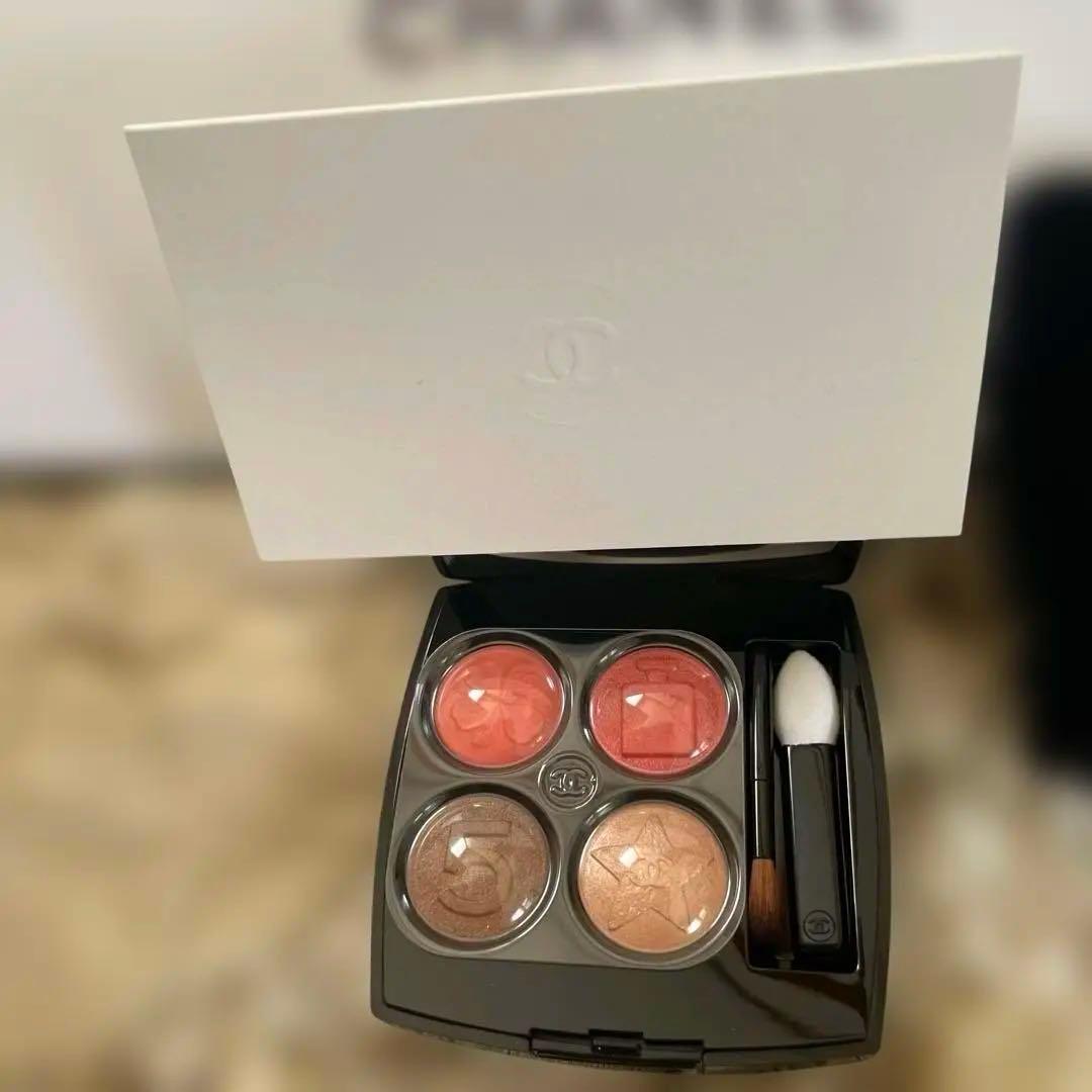 ★*゜様 CHANEL アイシャドウパレット 209 新品　秋色シャネルマーク入 CHANELアイシャドウパレット209 秋コスメ】8/22発売シャネル限定アイ