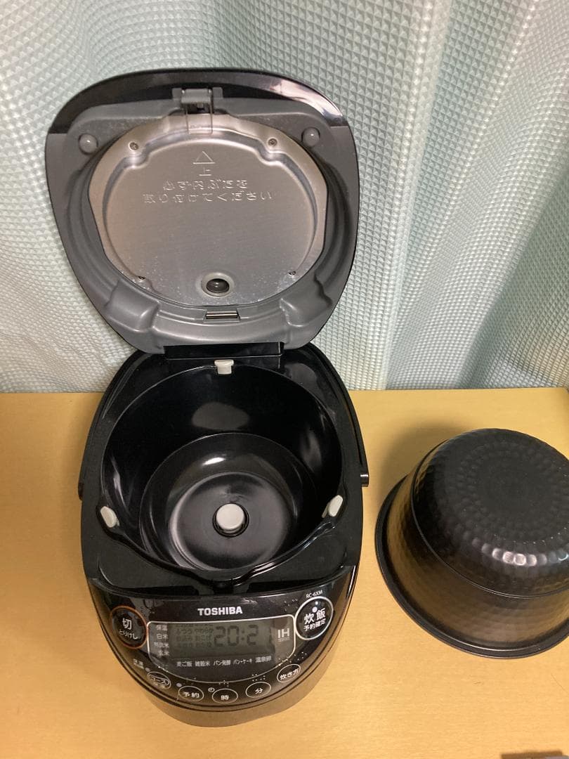 ★美品★ TOSHIBA RC-6XM IH炊飯器 黒 0.63l 2021年製