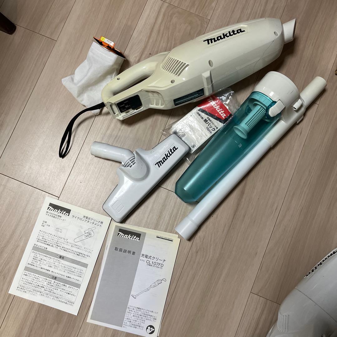 マキタ コードレス掃除機サイクロンセット 10.8V CL107FD